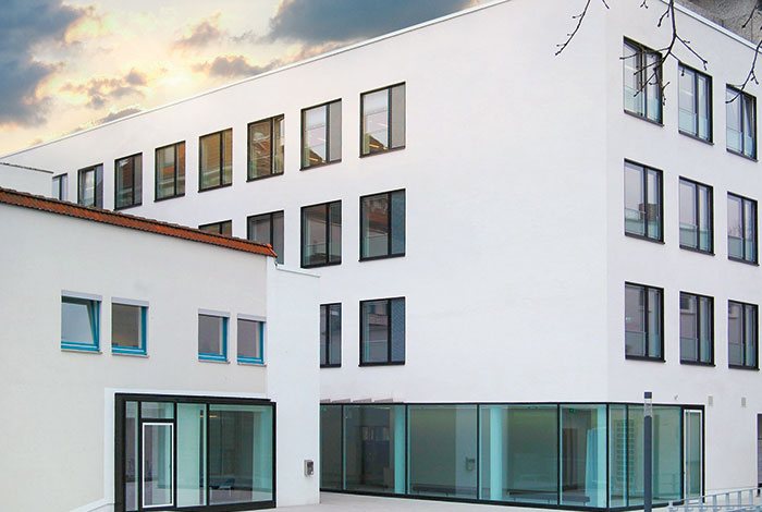 NSI Bildungszentrum Abdichtung der Fensteranschlussfuge mit Produkten von HANNO